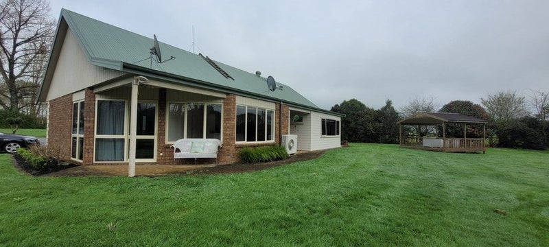 42 Croft Lane, Glenview, Hamilton - Carousel 2