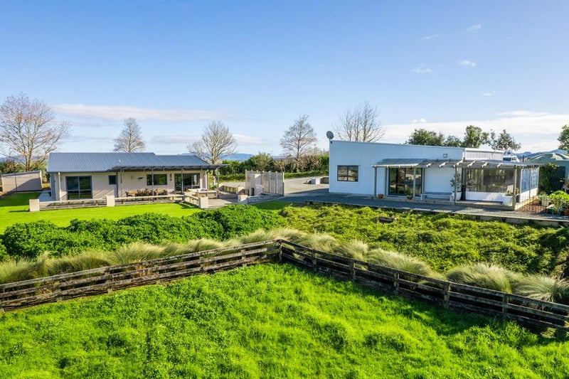 35 Kara Heights Rise, Whangarei - Carousel 1