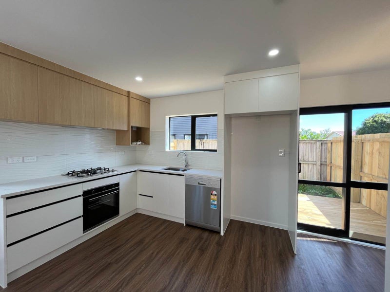 7 Chelburn Crescent, Mangere East, Auckland - Carousel 1