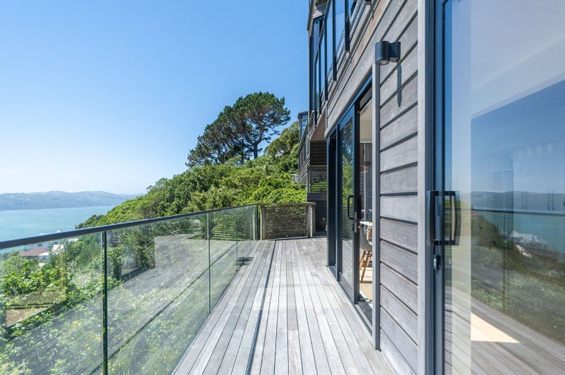 34 Robieson Street, Roseneath, Wellington - Carousel 1