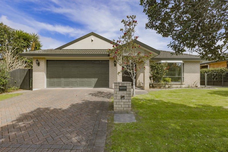 11 Norm Pellow Drive, Manurewa, Auckland - Carousel 2