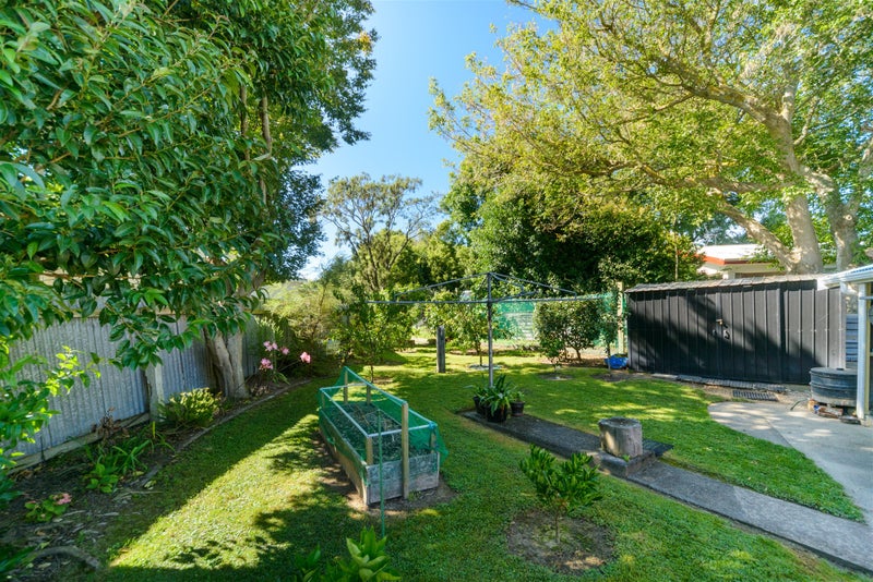 18 Juliana Place, Awapuni, Palmerston North - Carousel 25
