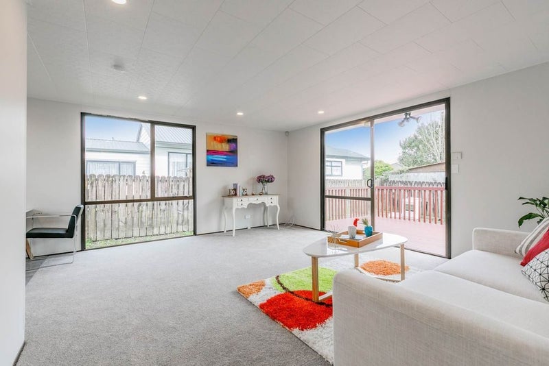2/26 Nearco Street, Randwick Park, Auckland - Carousel 2