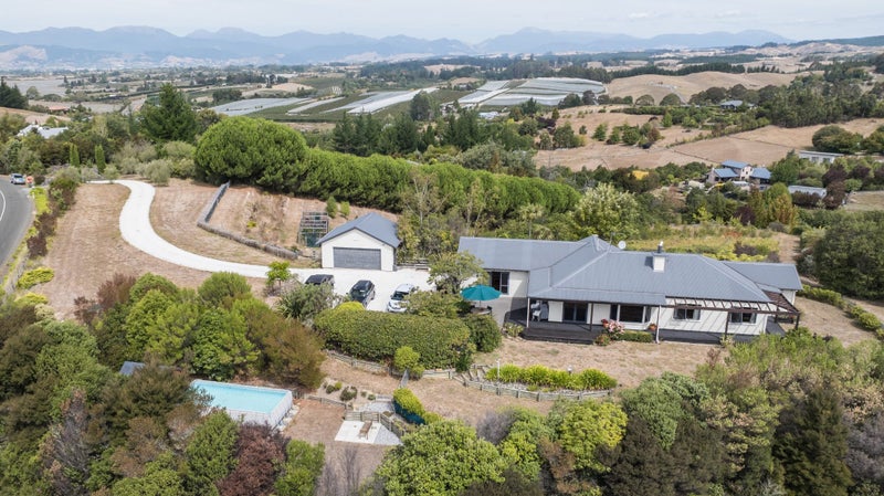 10 Dawson Road, Upper Moutere - Carousel 1