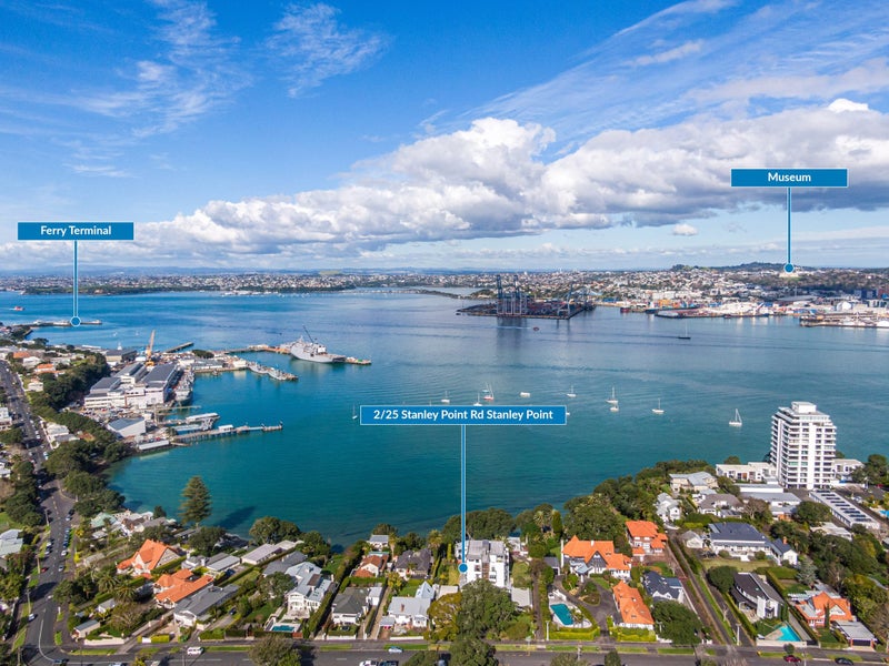 2/25 Stanley Point Road, Stanley Point, Auckland - Carousel 1
