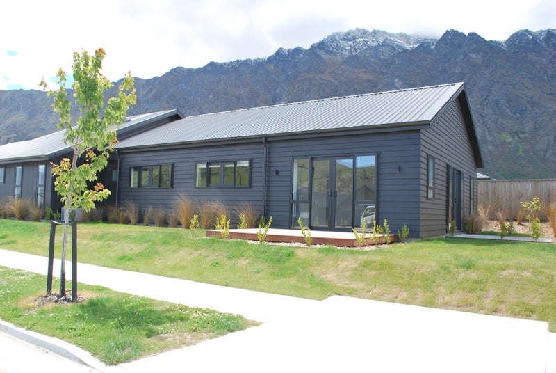 41 Shepherd Road, Jacks Point, Queenstown - Carousel 1