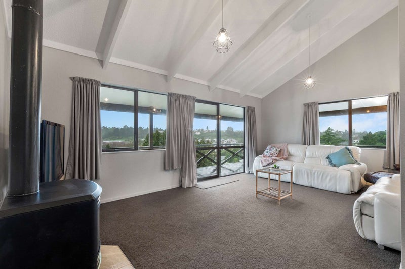 327 Waihi Road, Judea, Tauranga - Carousel 1