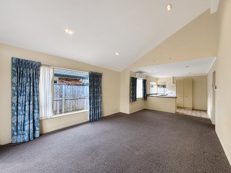 4/3 Byron Street, Miramar, Wellington - Carousel 2