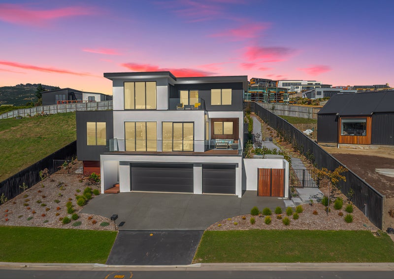 8 Caldberg Close, Westmorland, Christchurch - Carousel 1