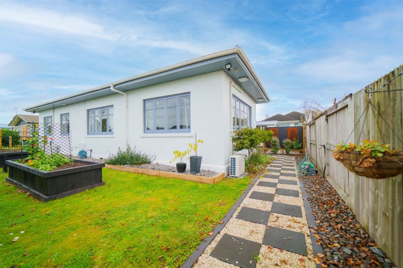 21 Steele Road, Forest Lake, Hamilton - Carousel 1