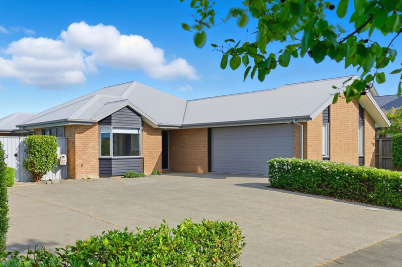 26 Mariposa Crescent, Aidanfield, Christchurch - Carousel 1