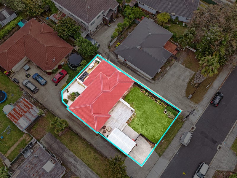 28 Kingdale Road, Henderson, Auckland - Carousel 23