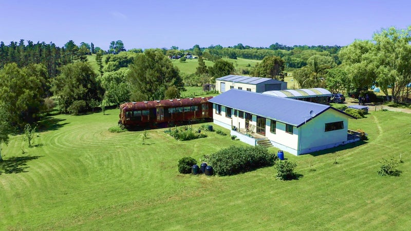 193 Pine Valley Road, Silverdale - Carousel 1