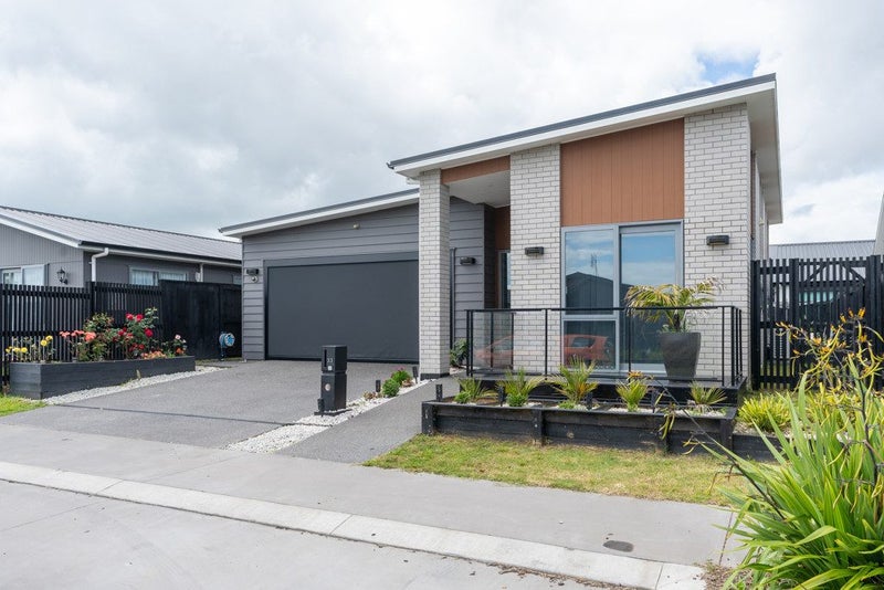 33 Couldsack Avenue, Chartwell, Hamilton - Carousel 2