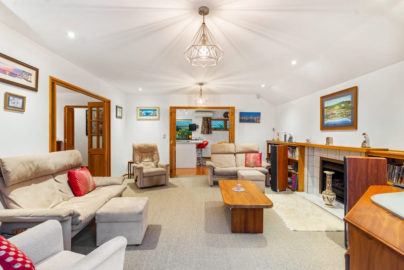 5B Kinder Place, Meadowbank, Auckland - Carousel 1