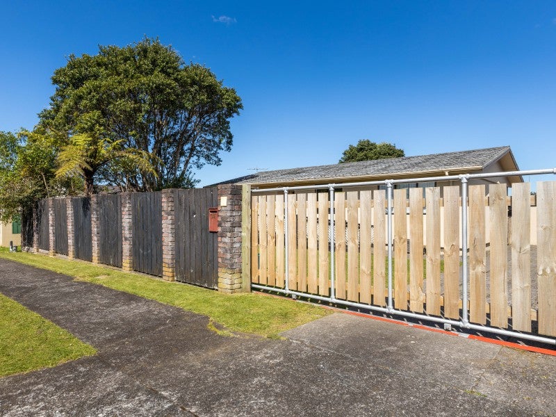34 Trelawney Crescent, Westown, New Plymouth - Carousel 26