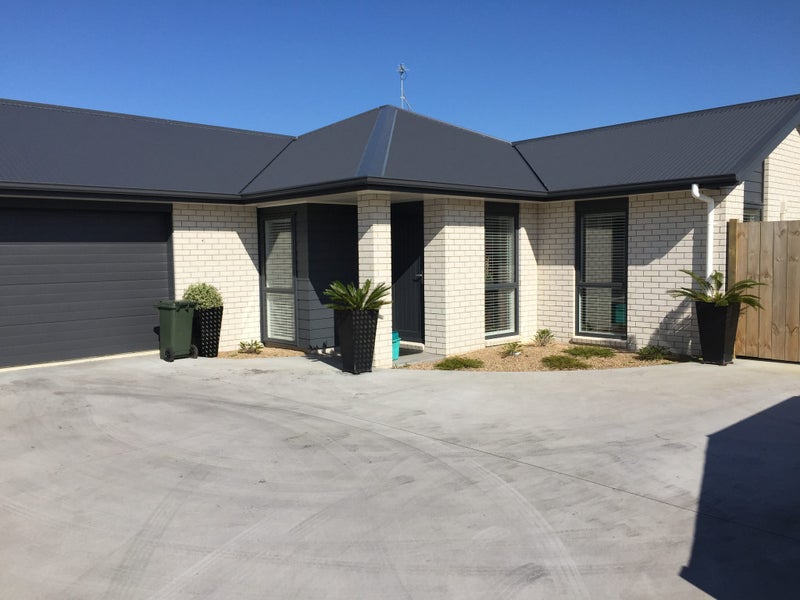 13 Teafields Court, Huntington, Hamilton - Carousel 1