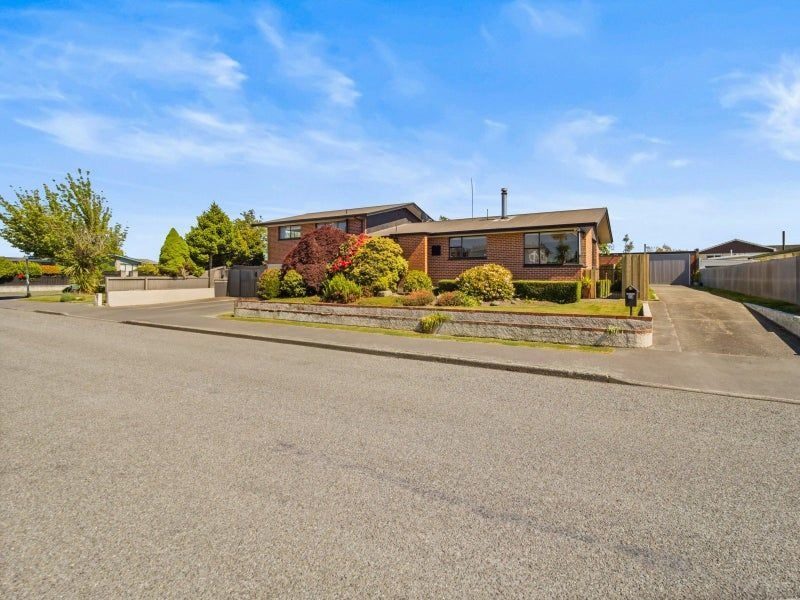 13 Bathurst Street, Allenton, Ashburton - Carousel 1