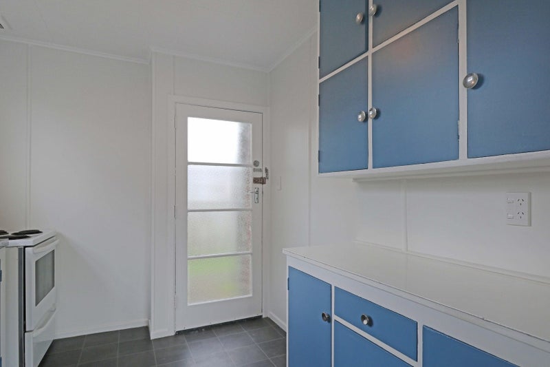 546 Fergusson Drive, Trentham, Upper Hutt - Carousel 9