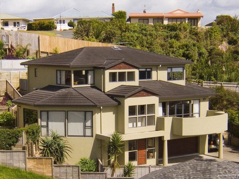 71 Penguin Drive, Murrays Bay, Auckland - Carousel 1