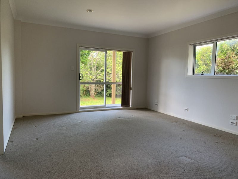 8 Jessmae Place, Hillcrest, Auckland - Carousel 11