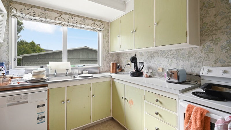60A Alison Street, Hamilton Lake, Hamilton - Carousel 2