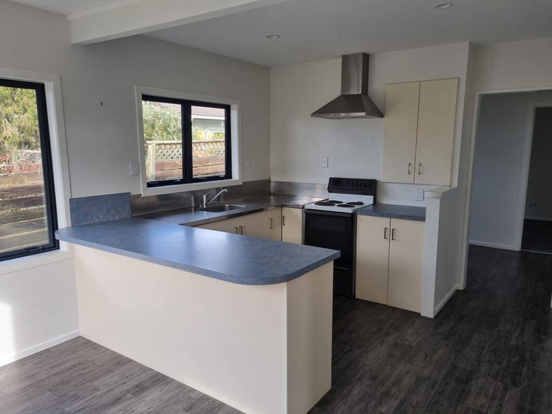 25 Lynmore Avenue, Lynmore, Rotorua - Carousel 2