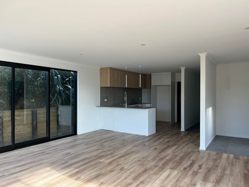 17 Rosslands Avenue, Karaka, Papakura - Carousel 2