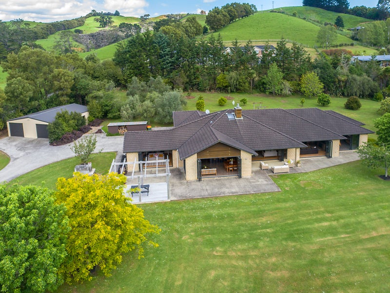 257 Upper Waiwera Road, Silverdale - Carousel 2
