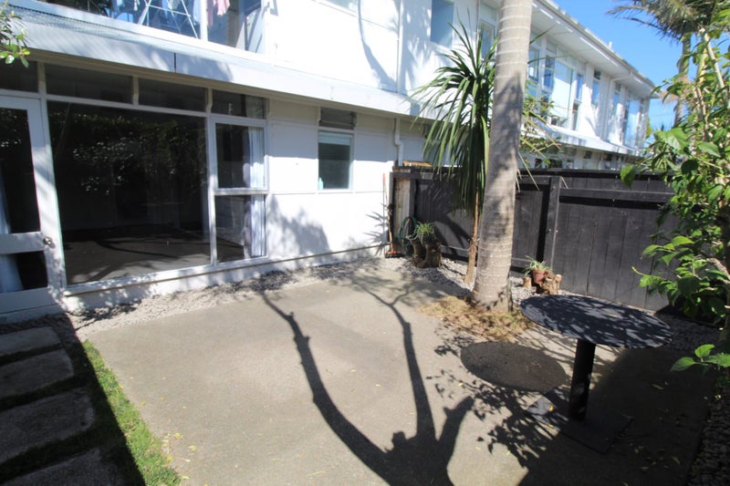 4/25 Wallace Street, Herne Bay, Auckland - Carousel 2