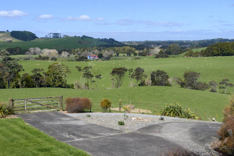186 Taylor Road, Waimauku, Waimauku - Carousel 1