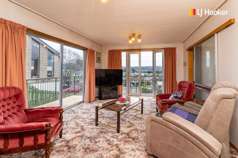 49 Elwyn Crescent, Green Island, Dunedin - Carousel 2