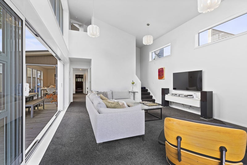 8 Chatham Street, Berhampore, Wellington - Carousel 2