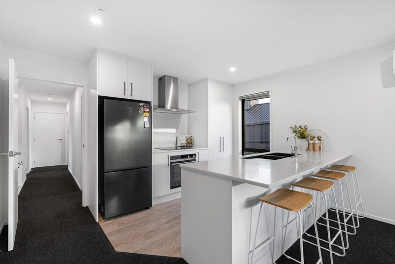4 Foster Place, Amberley, Amberley - Carousel 2