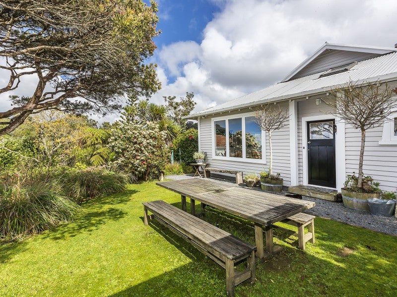 7 Moana Road, Kelburn, Wellington - Carousel 26