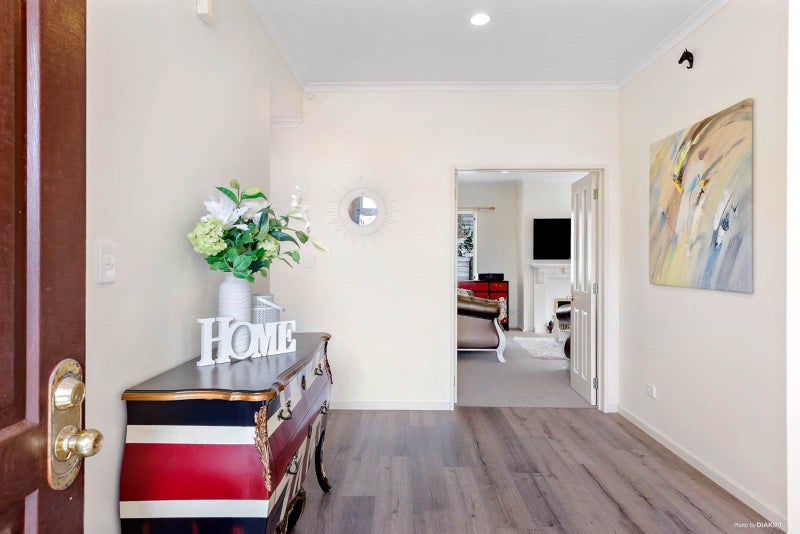 19 Tumbridge Place, Somerville, Manukau - Carousel 2