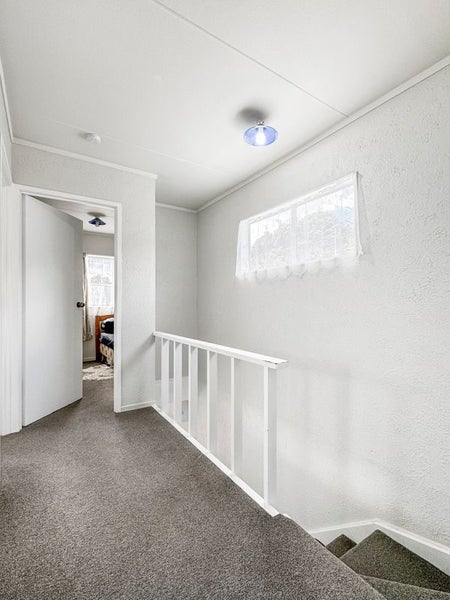 5/5 Thorn Place, Papatoetoe, Auckland - Carousel 2