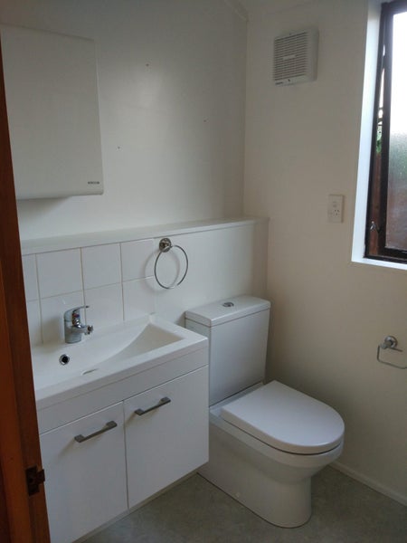 4 Pettit Place, The Wood, Nelson - Carousel 6