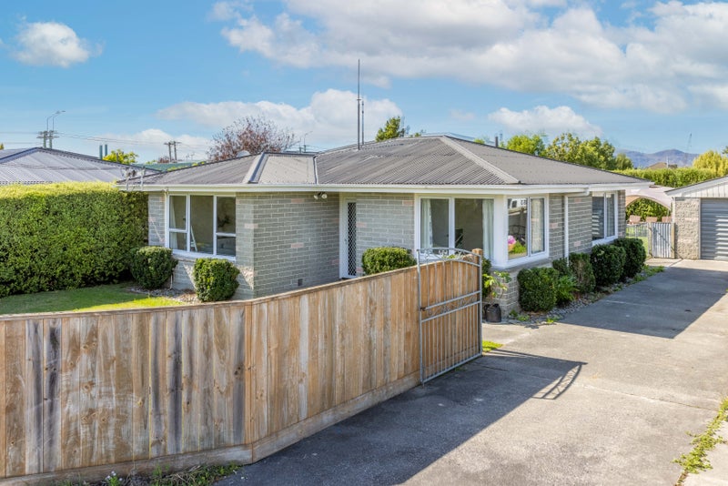 5 Strathfield Avenue, Dallington, Christchurch - Carousel 1