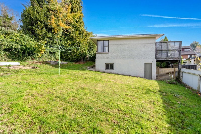 17 Colquhoun Street, Glenross, Dunedin - Carousel 24