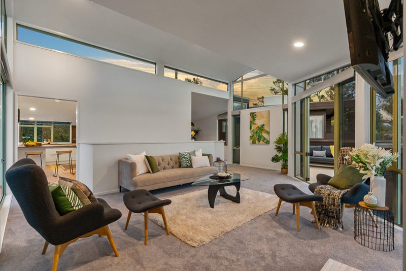 1/85 Castor Bay Road, Castor Bay, Auckland - Carousel 2