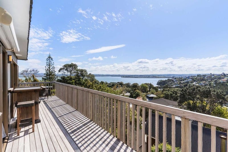 53 Island Bay Road, Beach Haven, Auckland - Carousel 1