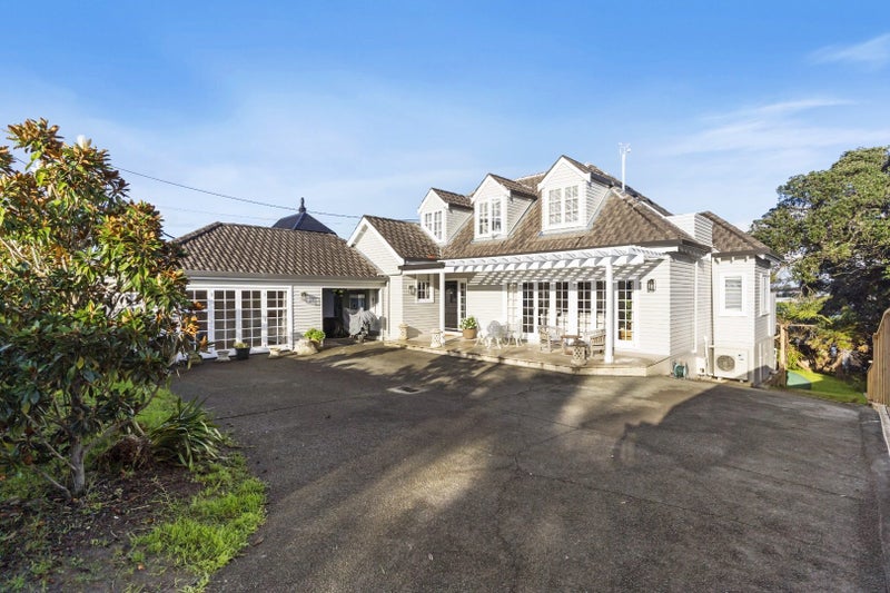 73 Norwood Road, Bayswater, Auckland - Carousel 2