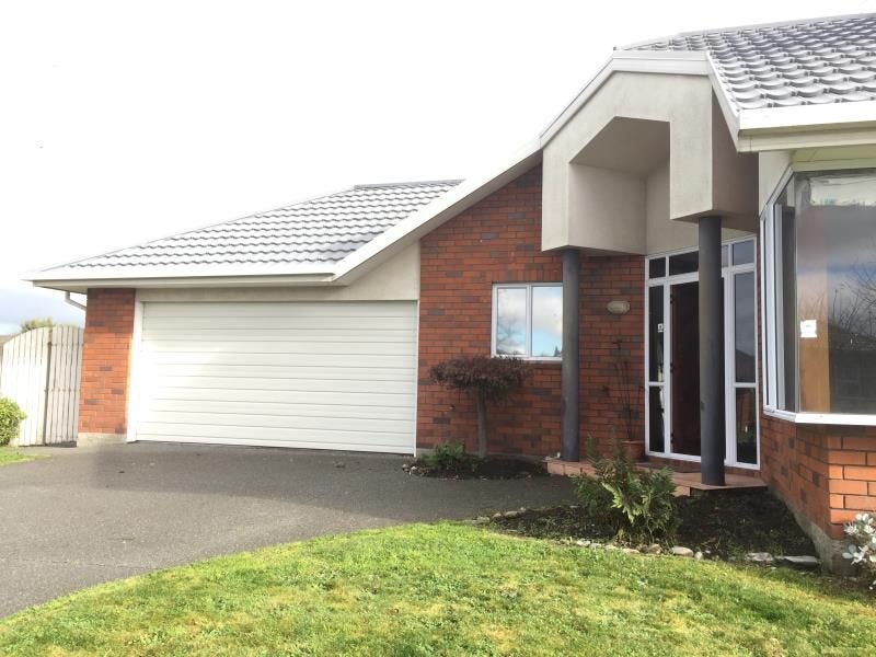 22 Kintyre Drive, Broomfield, Christchurch - Carousel 1
