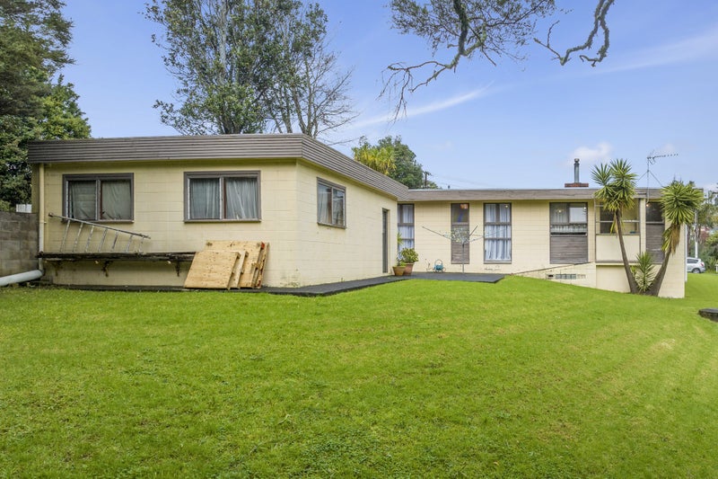 44 Sheridan Drive, New Lynn, Auckland - Carousel 24