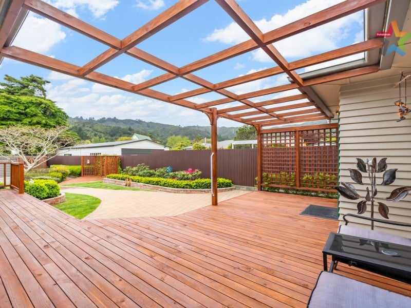 77 Glen Road, Stokes Valley, Lower Hutt - Carousel 2