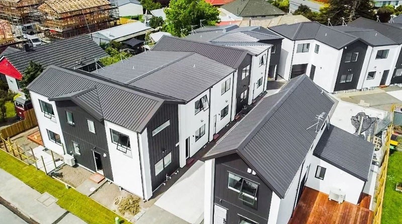 7/4 Gilberthorpes Road, Islington, Christchurch - Carousel 1