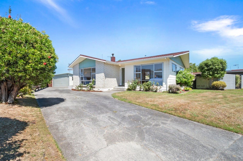 18 Palliser Place, Milson, Palmerston North - Carousel 1