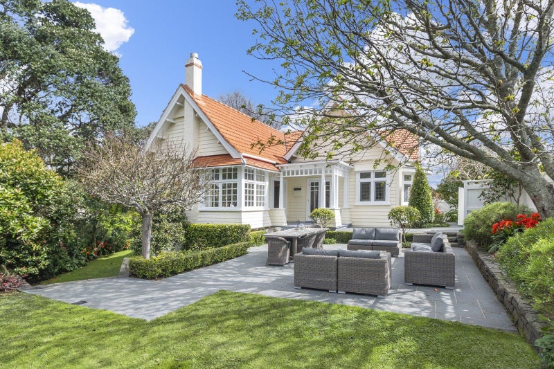 1 Grove Road, Devonport, Auckland - Carousel 1