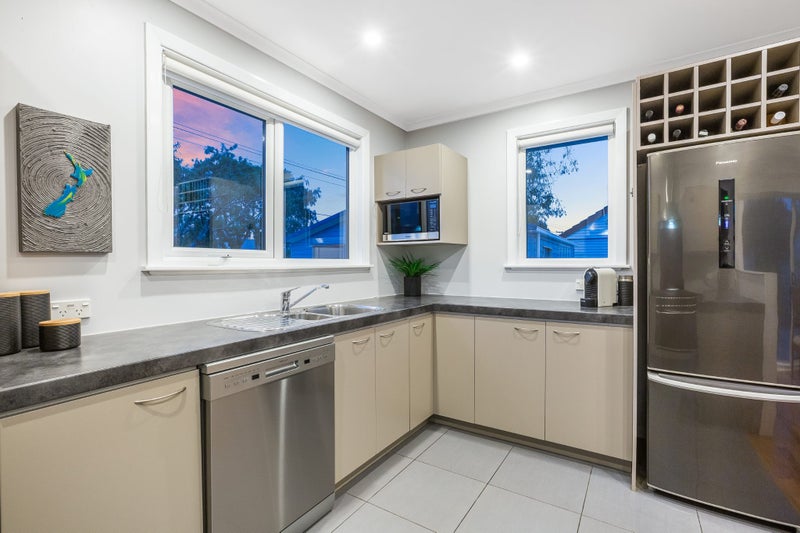 38 Tennyson Street, Trentham, Upper Hutt - Carousel 2